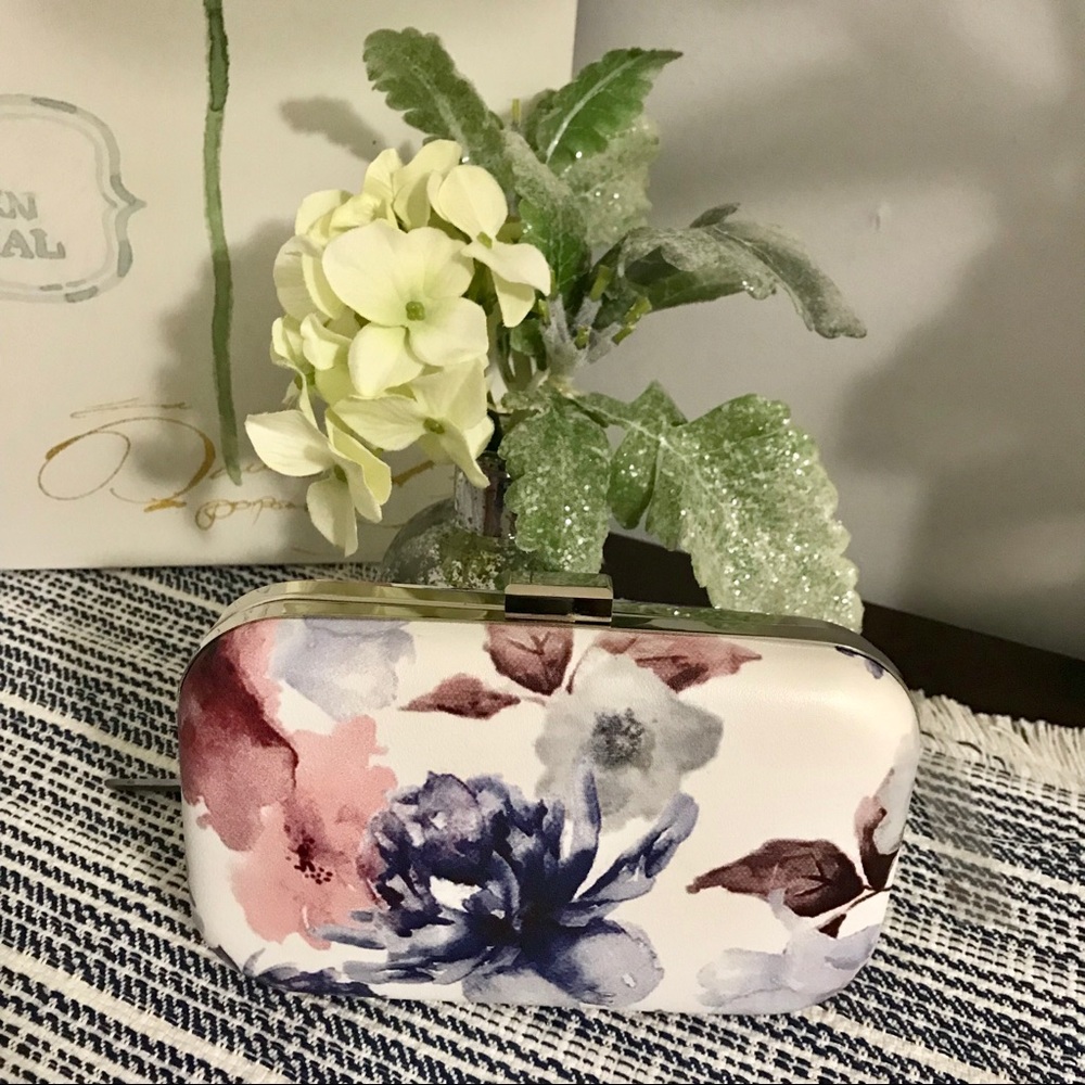 Floral Clutch